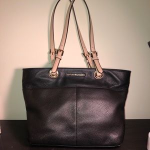 Michael kors black purse